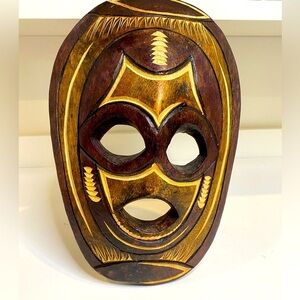 EUC Vintage African Hand Carved and Crafted Wooden Tribal Mask